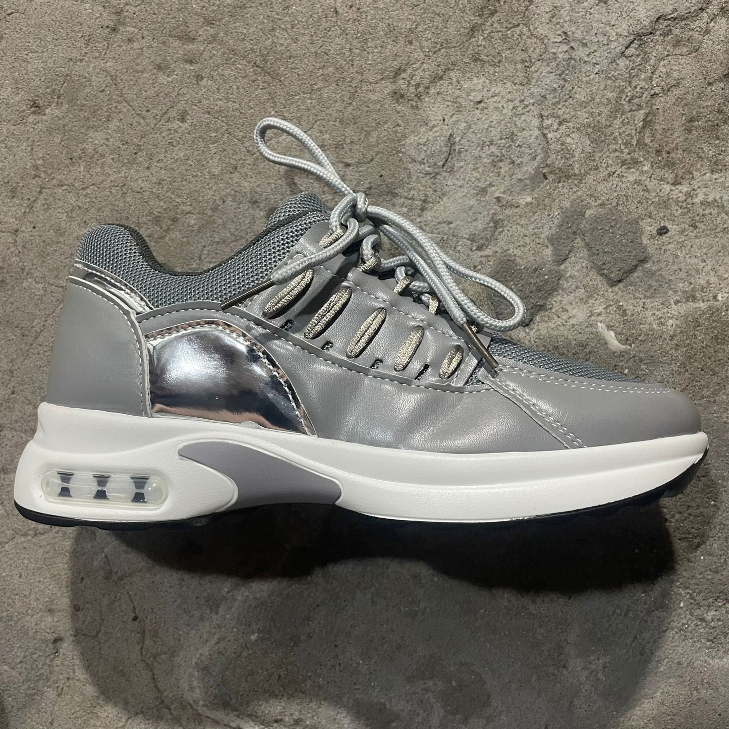 Sneakers Ortopediche Eleganti per Ogni Passo