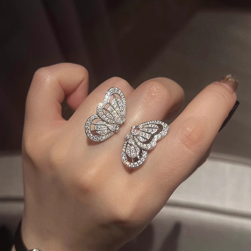 Anello classico dal fascino senza tempo