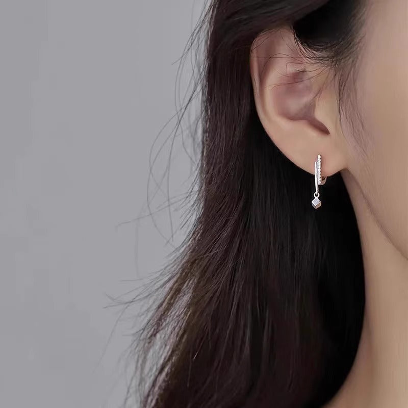 Orecchino elegante per ogni occasione