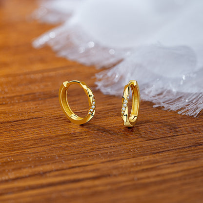 Orecchino classico dal fascino senza tempo