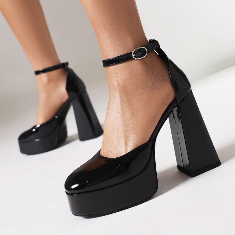 Scarpe Ortopediche Aggraziate dal Look Moderno