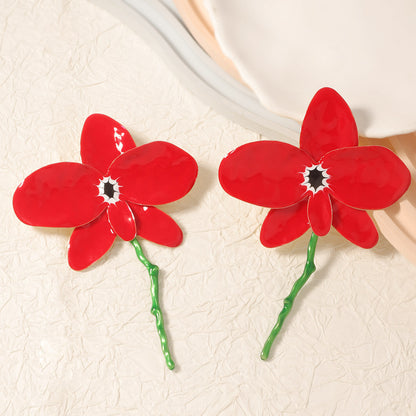 Orecchino artigianale delicato