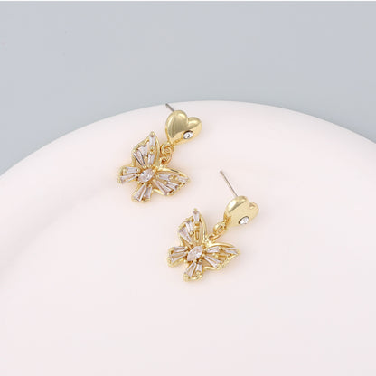 Argento Orecchino artigianale delicato