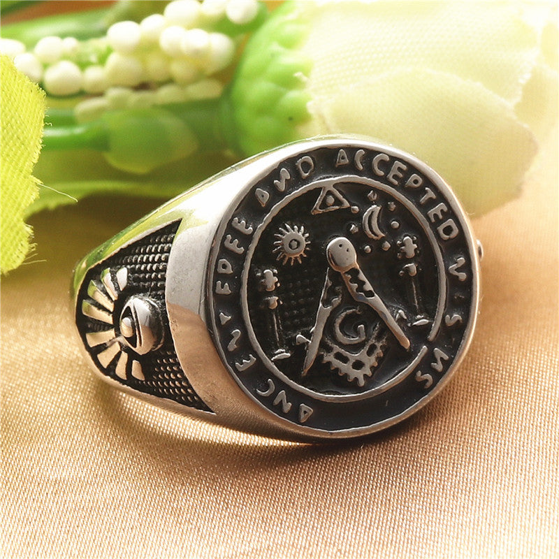 Anello classico dal fascino senza tempo