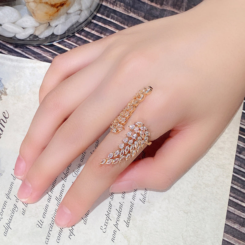 Anello affascinante per ogni occasione