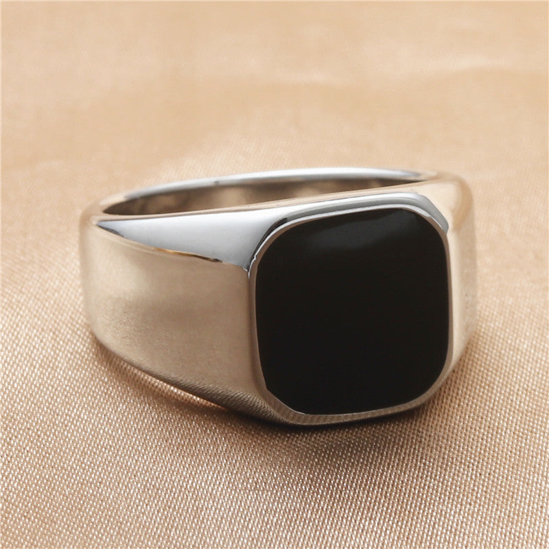 Anello bellissimo con stile unico