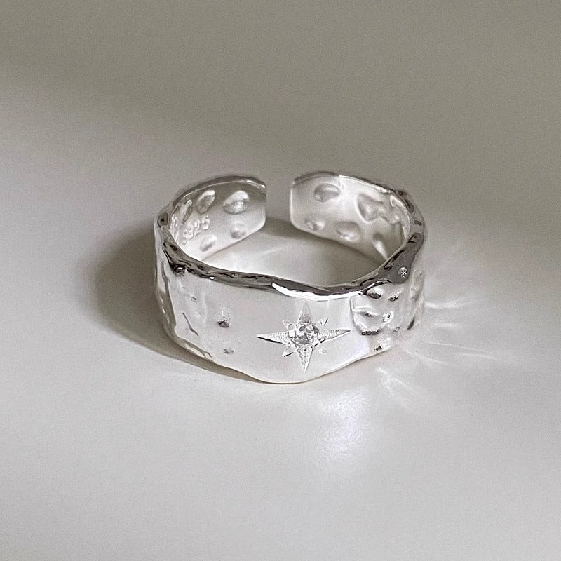 Anello artigianale delicato