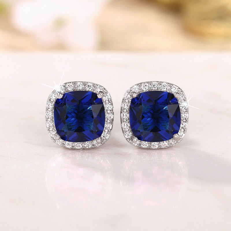 Orecchino classico dal fascino senza tempo