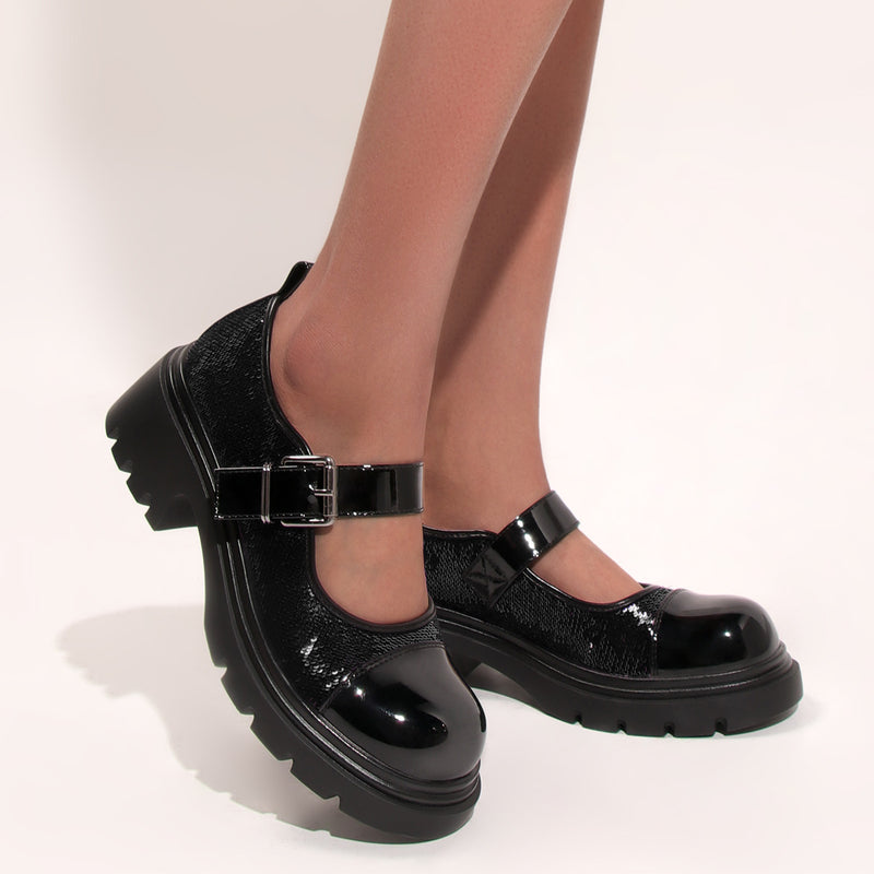 Scarpe Ortopediche Aggraziate dal Look Moderno