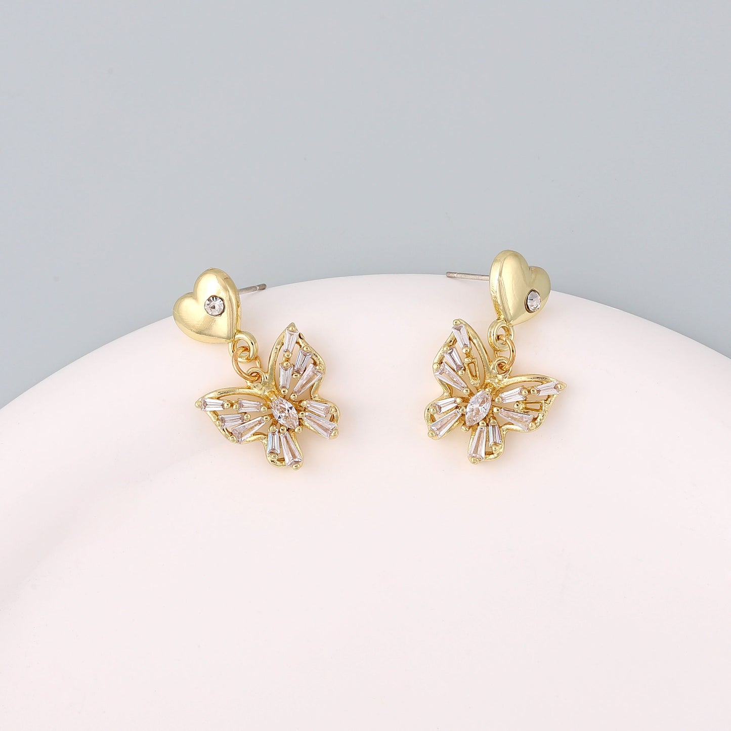 Argento Orecchino artigianale delicato