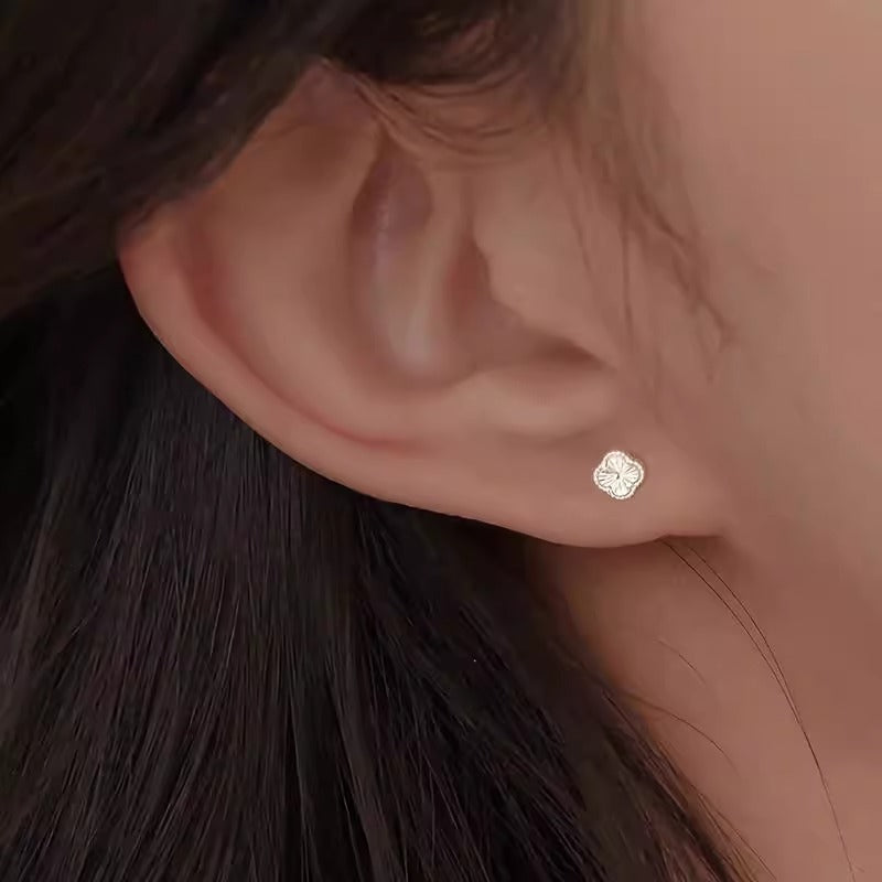 Orecchino classico dal fascino senza tempo