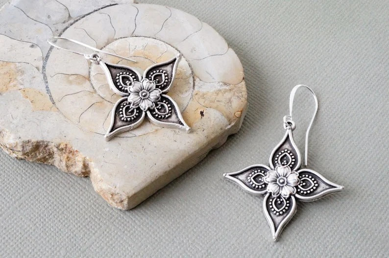 Orecchino bellissimo con stile unico