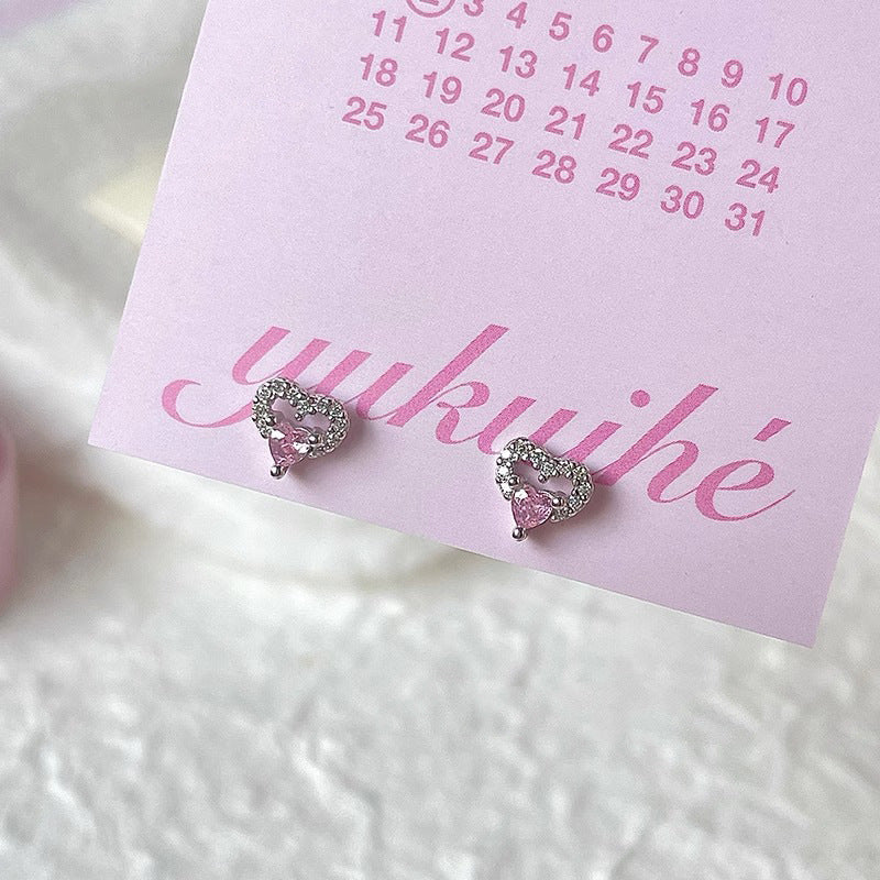 Orecchino artigianale delicato