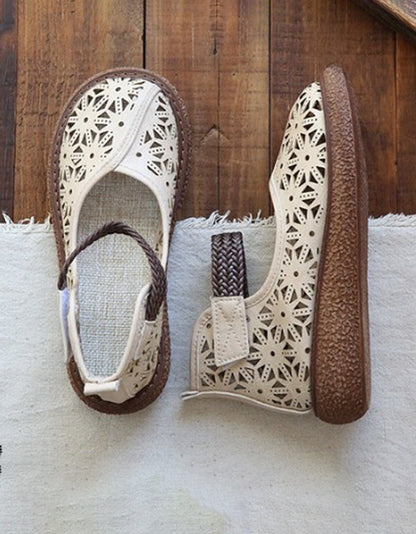 ER | Scarpe slip-on con taglio floreale