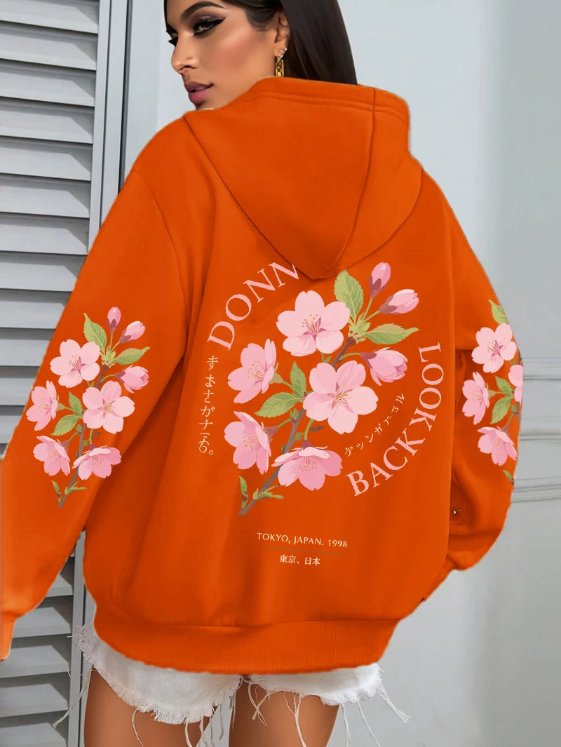 Sottile ed elegante Felpa con cappuccio