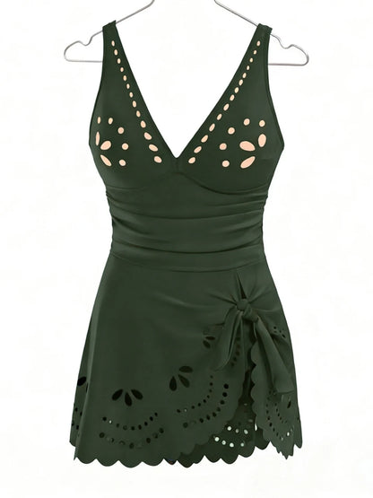 Finely Styled Dress With a Classic Look