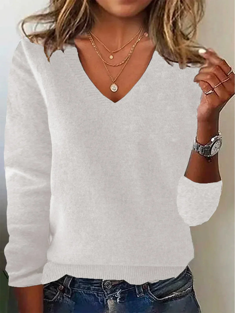 Maglione slanciato e contemporaneo