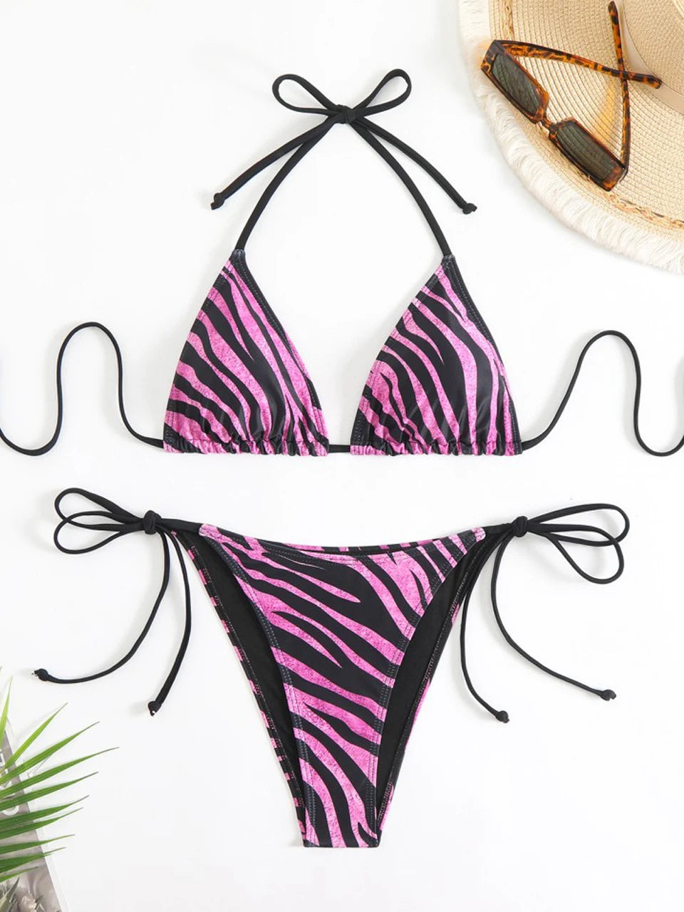 Casually Bikini With a Refined Edge