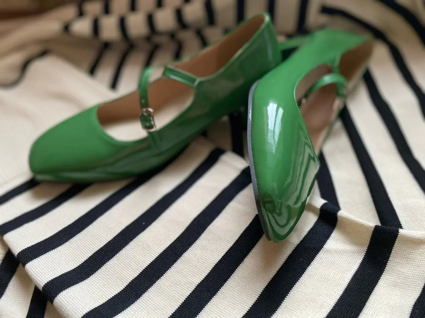 ER | Scarpe con tacco a blocco lucido