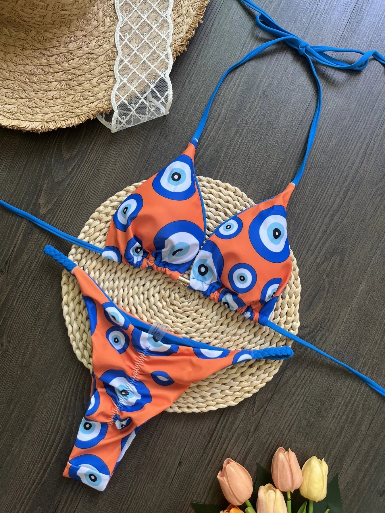 Fluido e favoloso Bikini