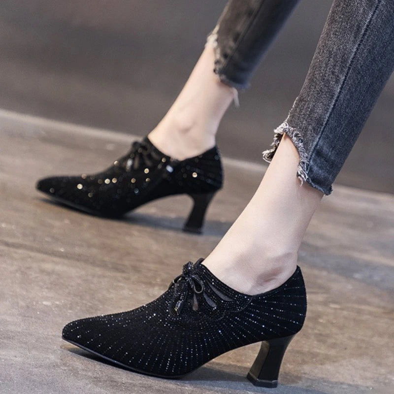 Ortopedico Tacchi elegante e di supporto