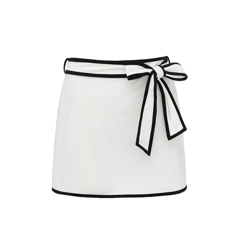 Effortlessly Bathing Suit With a Timeless Design