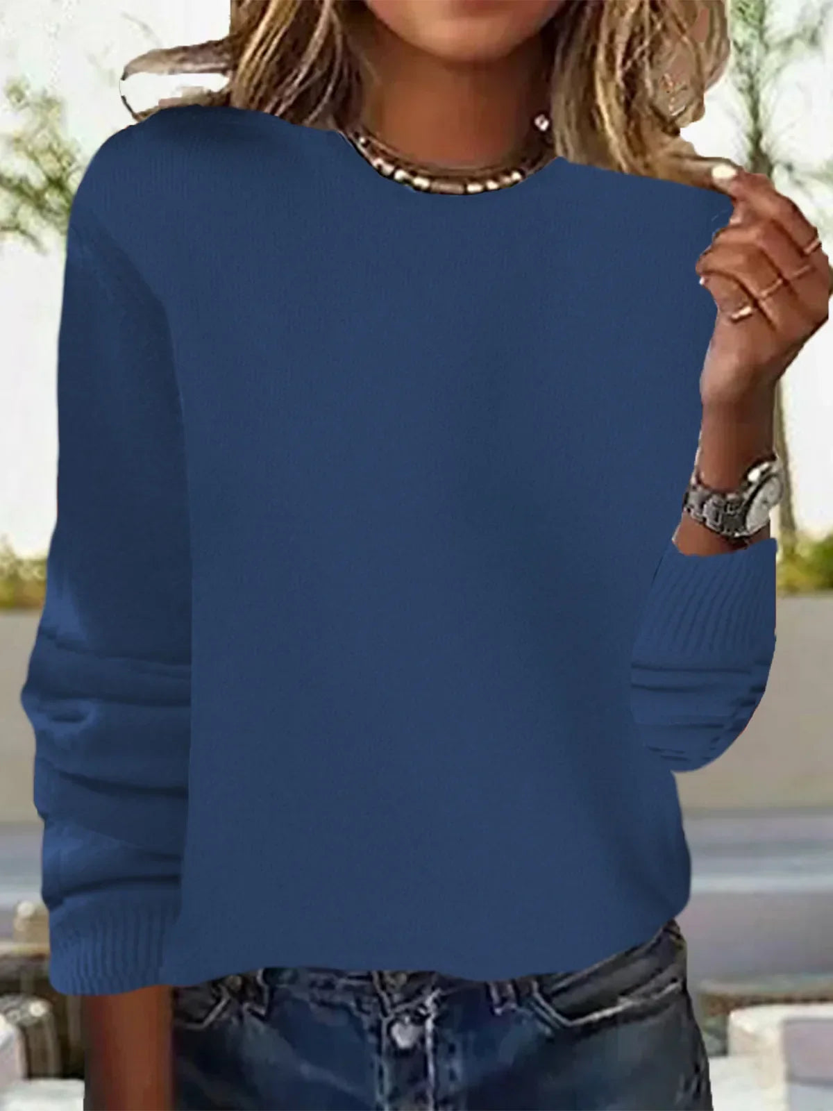 Maglione slanciato e contemporaneo