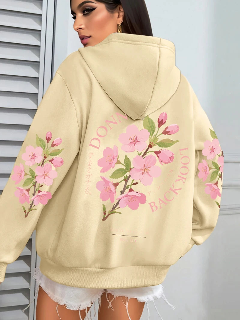 Sottile ed elegante Felpa con cappuccio