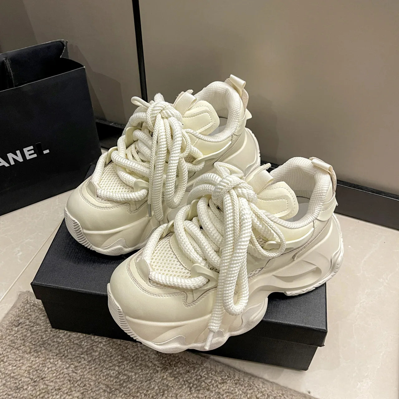 Ortopedico Sneakers su misura e comodo