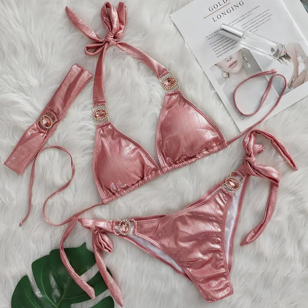 Effortlessly Bathing Suit With a Timeless Design