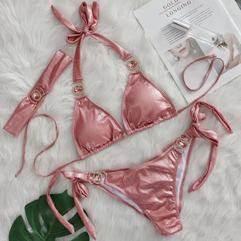 Effortlessly Bathing Suit With a Timeless Design