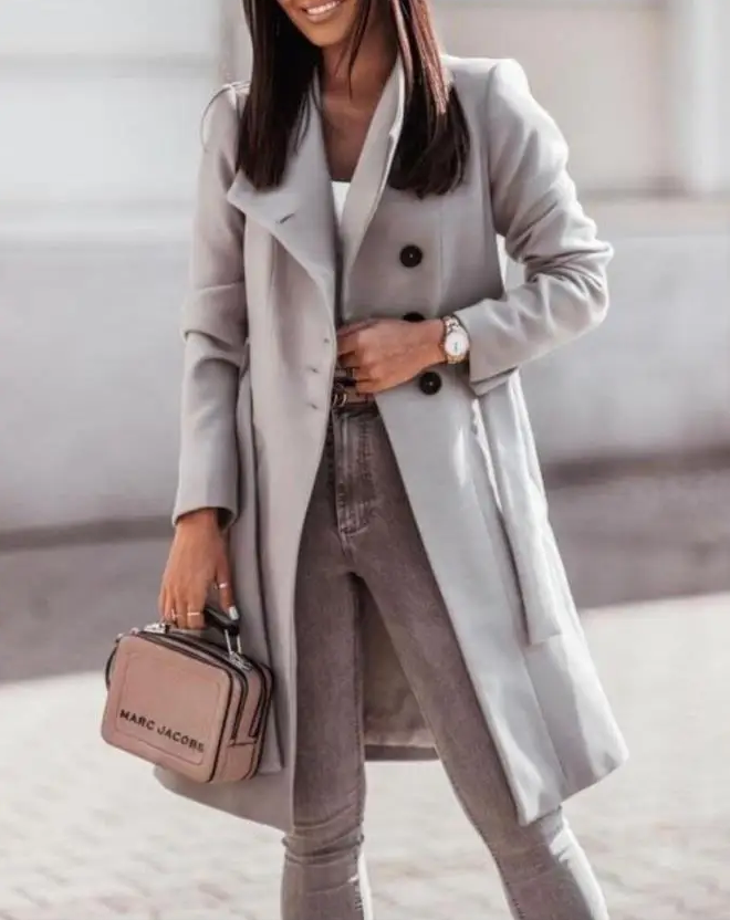 LP | Cappotto lungo elegante con bottoni
