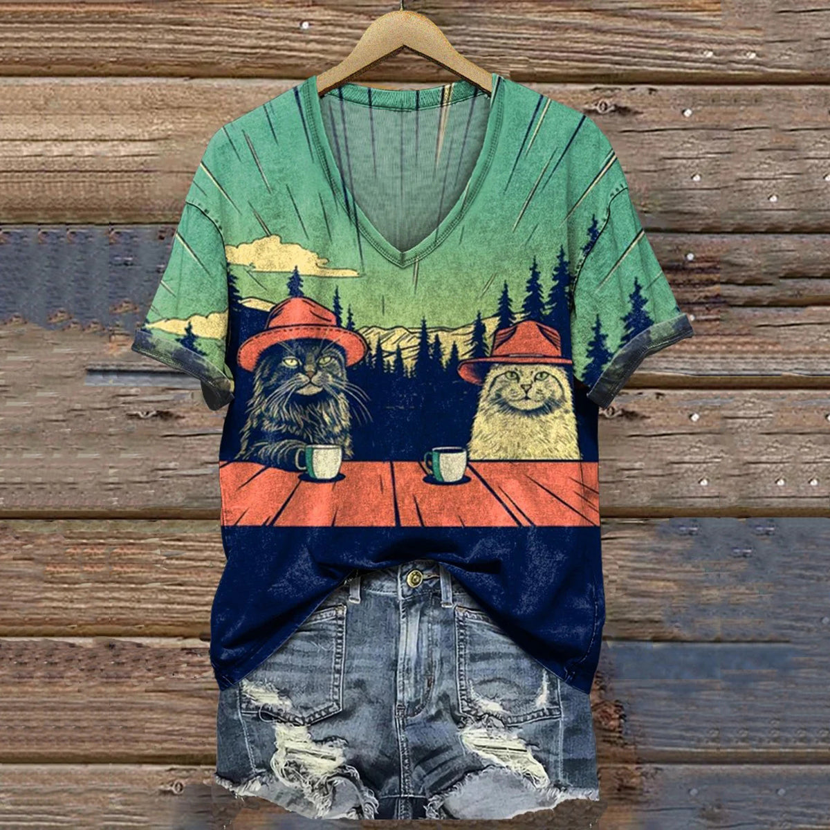 Comstylish Cowboy Cats Coffee Break Eclectic Quirky Kitchen Funny Cat Vintage V-Neck Casual T-Shirt