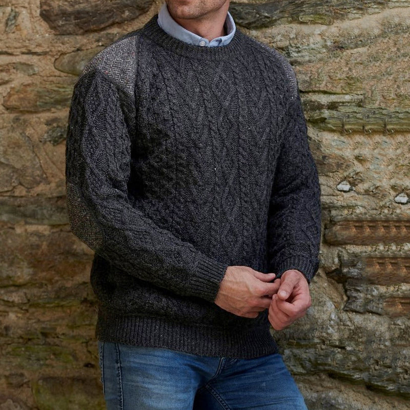 Maglione dal design curato