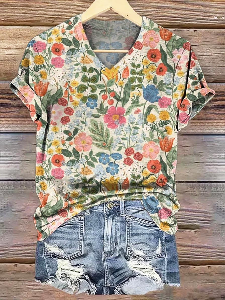 Women's Retro Flowers Print V-neck Casual T-Shirt