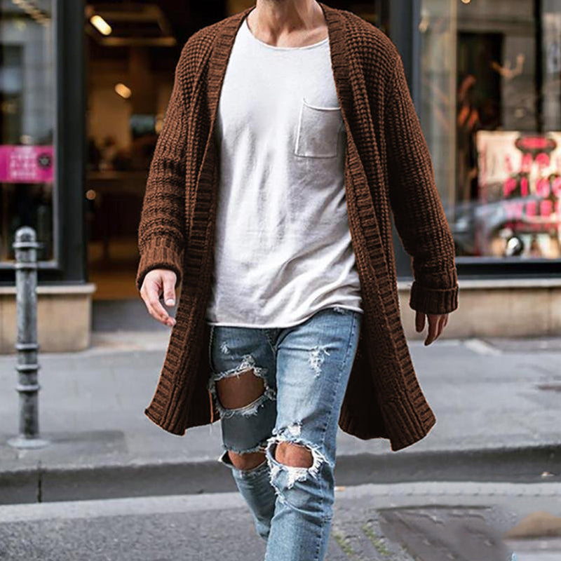 Cardigan dal design curato