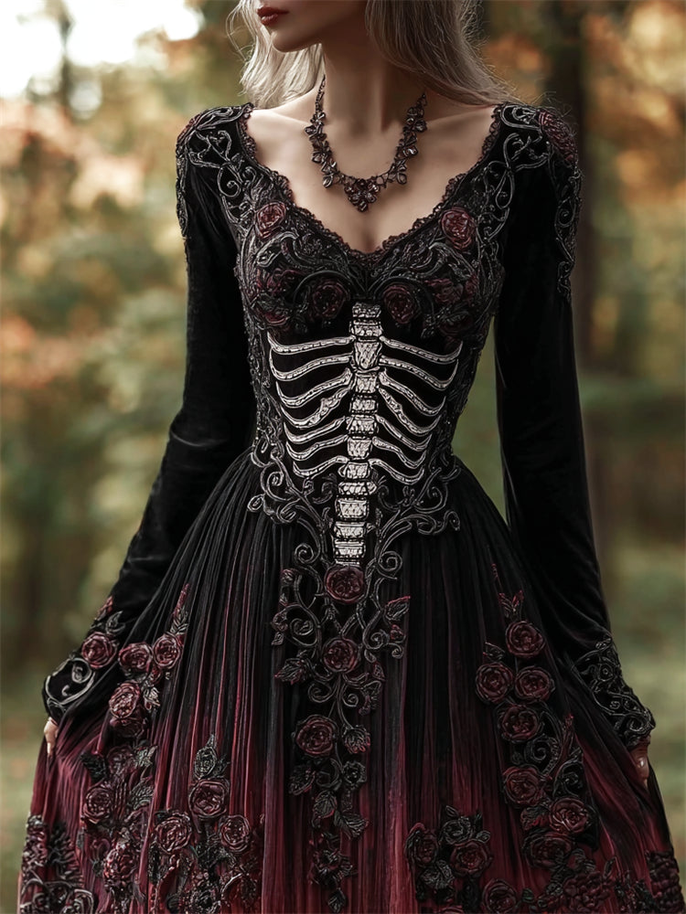Vestito dal design curato
