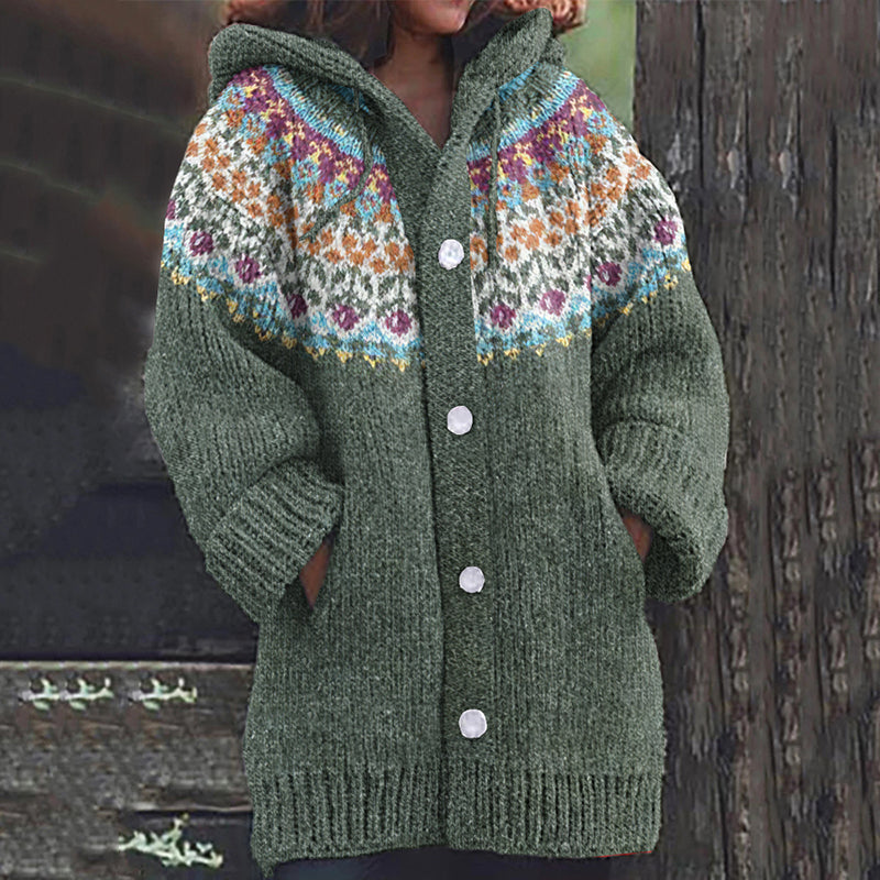 Cardigan dal design curato