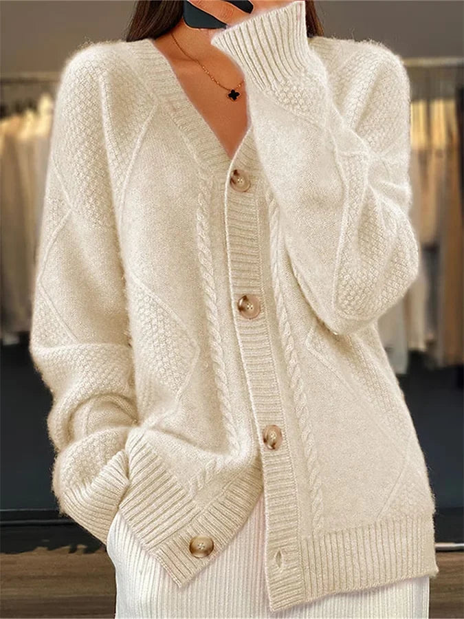 Cardigan in misto cashmere con bordo a trecce delicato e chiusura a bottoni