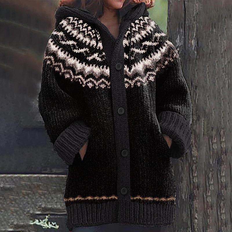 Cardigan dal design curato