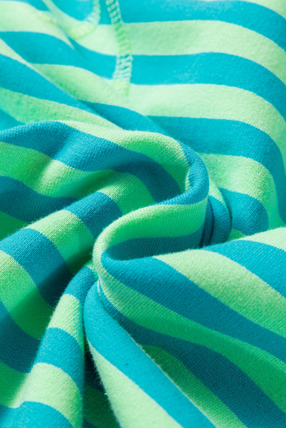 Maglione dal design curato