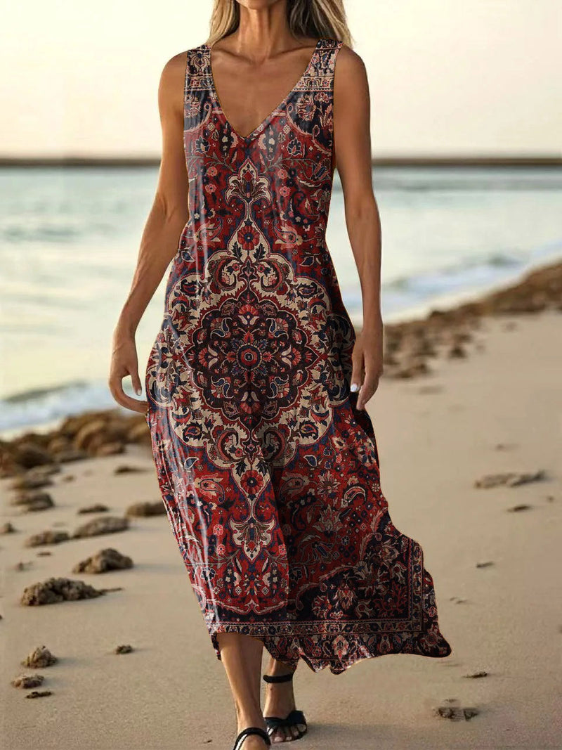 Vestito dal design curato