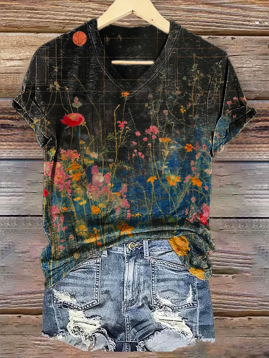 Women's Vintage Floral Art Print V-neck Casual T-Shirt