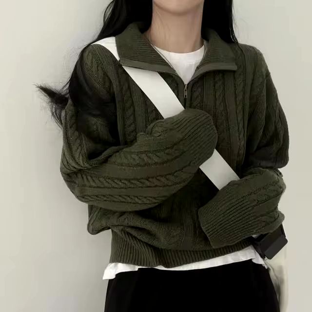 Maglione dal design classico