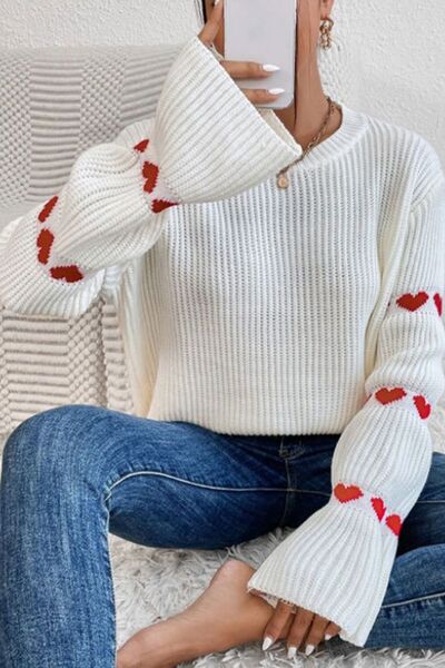 Gala® | Heart-shaped, long-sleeved crew neck sweater