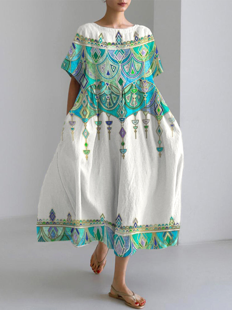 Vestito dal design curato