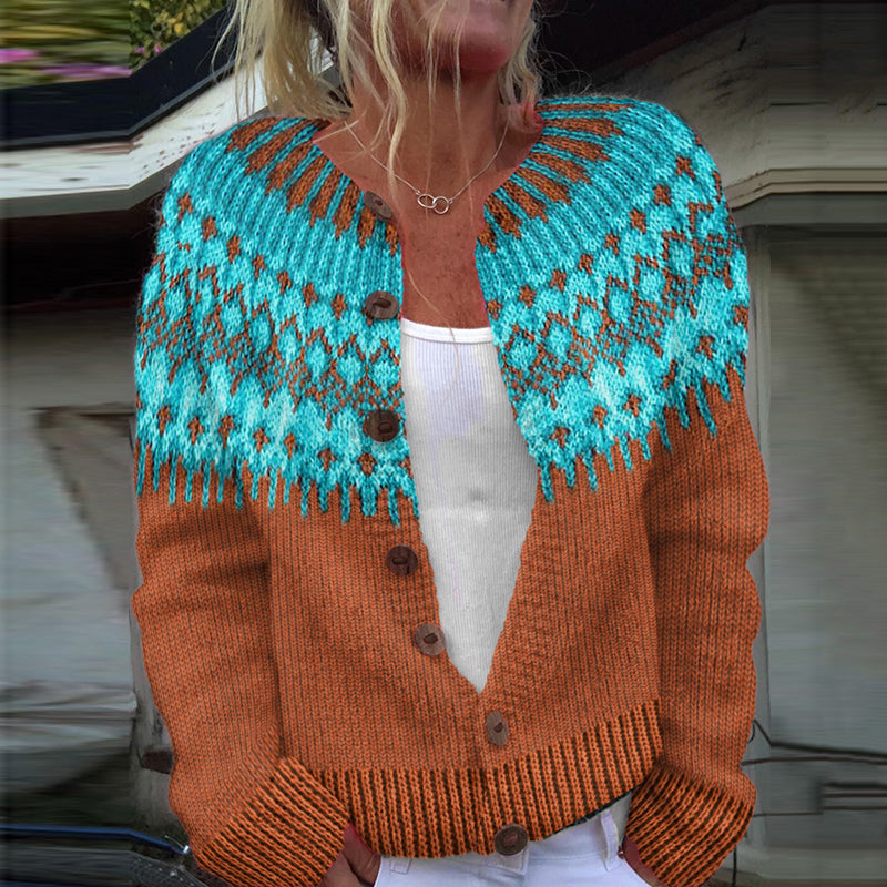 Cardigan dal design curato