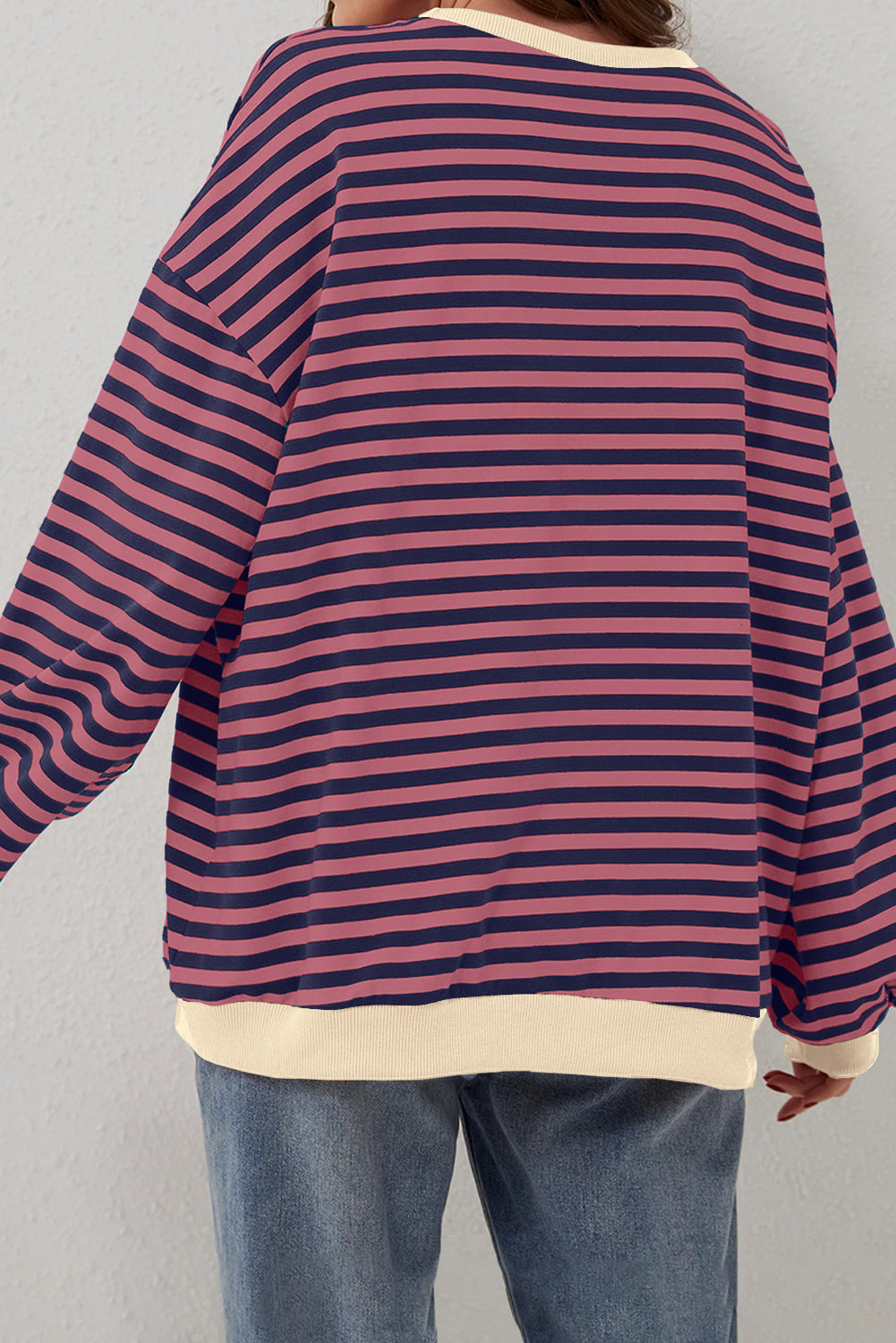 Maglione dal design curato