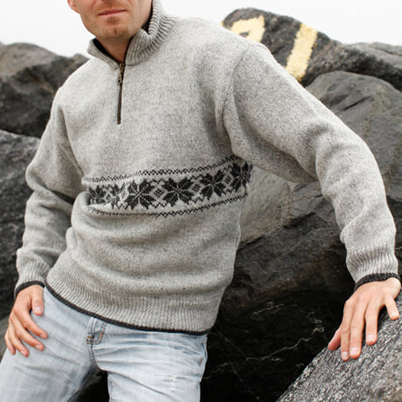 Maglione dal design curato