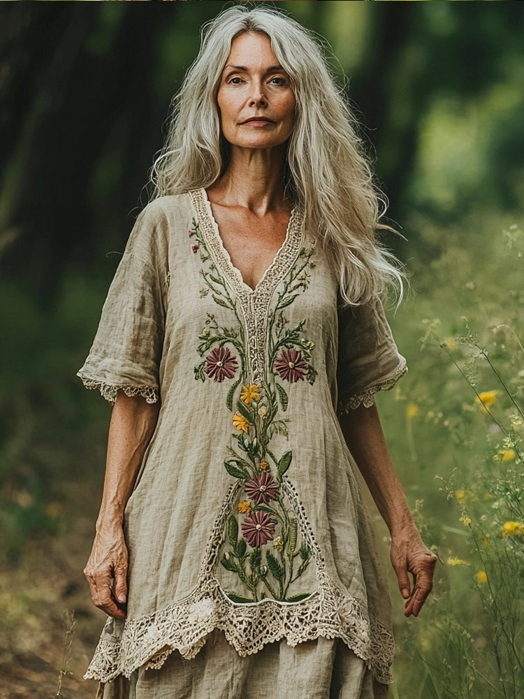 Vestito dal design curato
